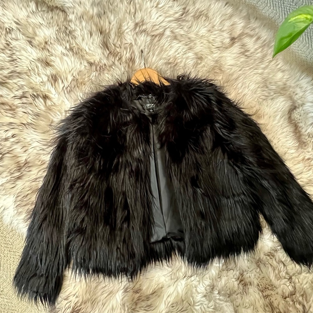 Black Lined Faux Fur Jacket Nicole by Nicole Miller Size Small - Picture 7 of 9